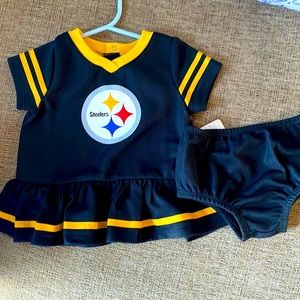 New with tags Steelers dress 3-6 months